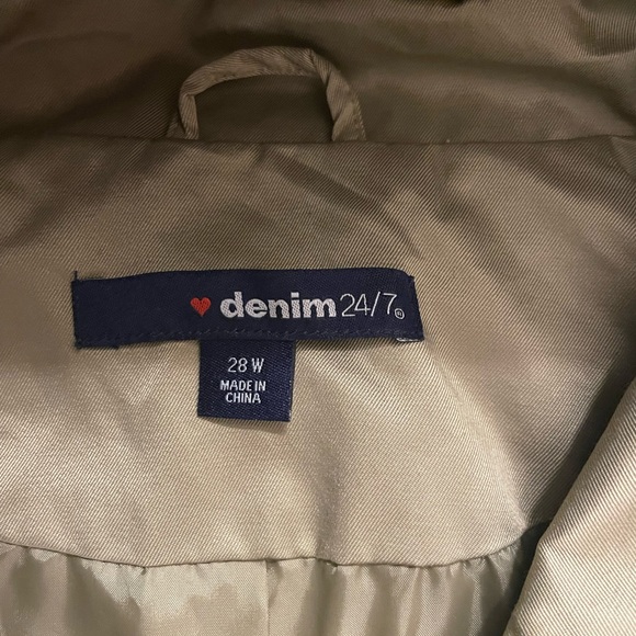 Jacket - Picture 3 of 3